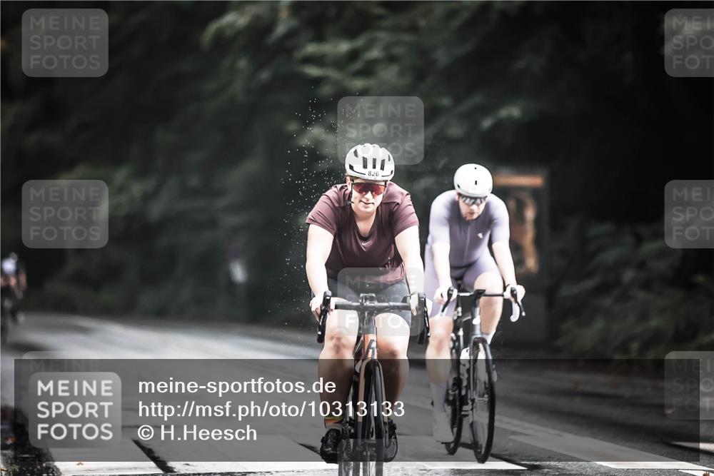 13.09.2026 - Stadtparktriathlon H.Heesch http://msf.ph/oto/10313133 13.09.2026 11:47:25 Radfahren 745, 752, 800, 826, 863, 869, 935 meine-sportfotos.de