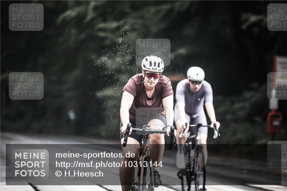 13.09.2026 - Stadtparktriathlon H.Heesch http://msf.ph/oto/10313144 13.09.2026 11:47:25 Radfahren 745, 752, 800, 826, 863, 869, 935 meine-sportfotos.de