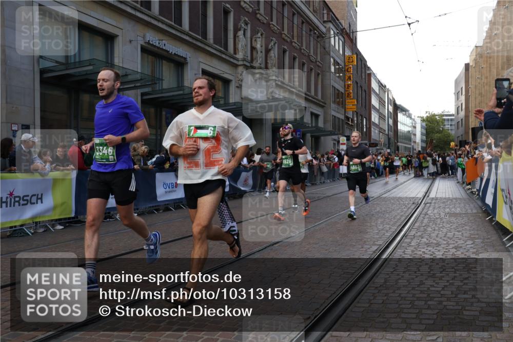 13.09.2026 - 21. swb-Marathon Bremen Strokosch-Dieckow http://msf.ph/oto/10313158 13.09.2026 13:15:14 Ziel 1033, 1445, 3346, 3536, 4212, 4573, 4646, 4653, 4663, 5533, 6011, 6162, 6515, 6526, 7203, 7291, 7346, 7717, 7992, 8086, 8254, 8255, 9029, 9391, 9475, 9777, 1510, 1664, 2383, 3357, 3504, 3717, 3743, 4111, 4382, 4992, 5003, 5149, 5294, 5298, 5385, 5417, 5471, 5796, 6351, 6379, 6521, 6528, 6717, 6773, 6902, 7190, 7432, 7497, 7515, 7717, 7730, 8238, 9253, 9338, 9363, 9483, 9797, 13137, 13139 meine-sportfotos.de