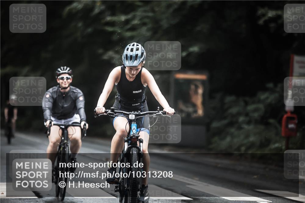 13.09.2026 - Stadtparktriathlon H.Heesch http://msf.ph/oto/10313208 13.09.2026 12:54:59 Radfahren 1108, 1153, 1158, 1224, 1245, 1258, 1261, 1286, 1417 meine-sportfotos.de