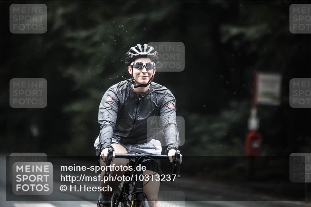 13.09.2026 - Stadtparktriathlon H.Heesch http://msf.ph/oto/10313237 13.09.2026 12:55:01 Radfahren 1108, 1153, 1158, 1224, 1245, 1258, 1261, 1286, 1376, 1417 meine-sportfotos.de