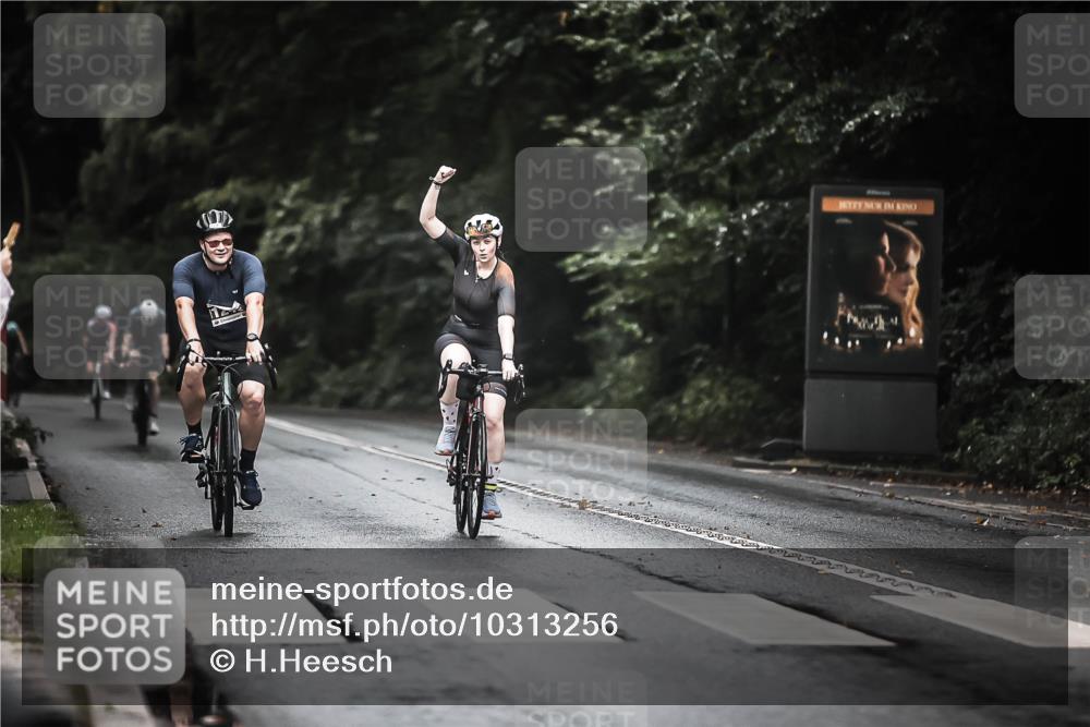 13.09.2026 - Stadtparktriathlon H.Heesch http://msf.ph/oto/10313256 13.09.2026 12:55:03 Radfahren 1108, 1153, 1158, 1245, 1261, 1286, 1376, 1417 meine-sportfotos.de