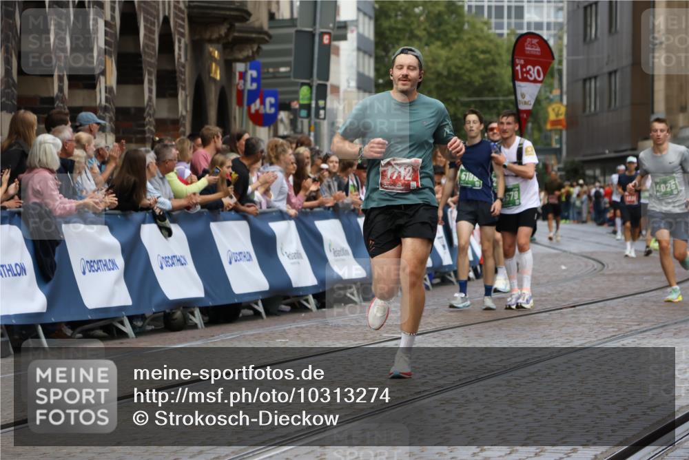 13.09.2026 - 21. swb-Marathon Bremen Strokosch-Dieckow http://msf.ph/oto/10313274 13.09.2026 13:05:11 Ziel 1712, 2646, 5283, 5674, 6708, 7538, 7814, 8054, 9070, 9306, 9495, 9689, 13187, 439, 3365, 4025, 5092, 9273 meine-sportfotos.de