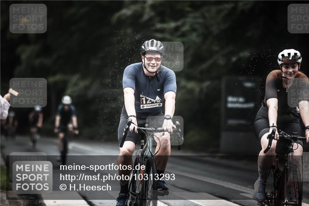 13.09.2026 - Stadtparktriathlon H.Heesch http://msf.ph/oto/10313293 13.09.2026 12:55:05 Radfahren 1158, 1245, 1261, 1286, 1376 meine-sportfotos.de