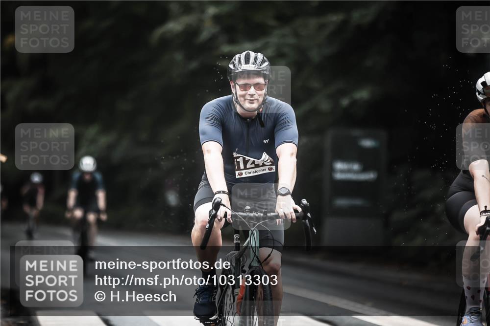13.09.2026 - Stadtparktriathlon H.Heesch http://msf.ph/oto/10313303 13.09.2026 12:55:06 Radfahren 1245, 1251, 1261, 1286, 1376 meine-sportfotos.de