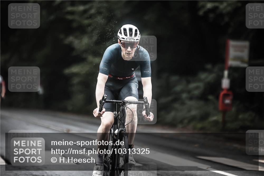 13.09.2026 - Stadtparktriathlon H.Heesch http://msf.ph/oto/10313325 13.09.2026 12:55:08 Radfahren 1245, 1251, 1261, 1376 meine-sportfotos.de