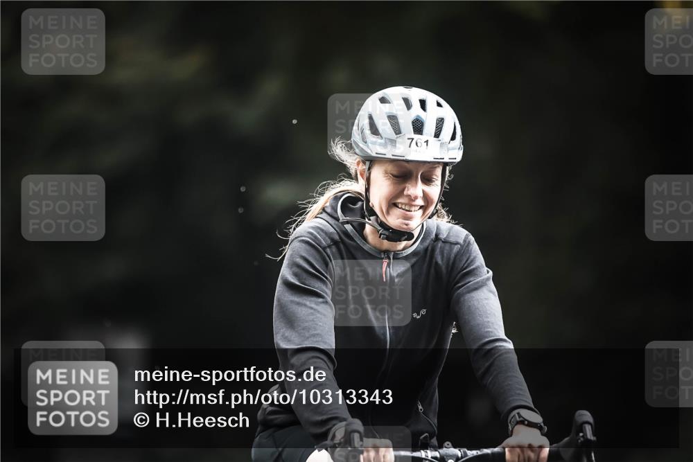 13.09.2026 - Stadtparktriathlon H.Heesch http://msf.ph/oto/10313343 13.09.2026 11:47:38 Radfahren 761, 779, 801, 831, 840, 885, 948 meine-sportfotos.de