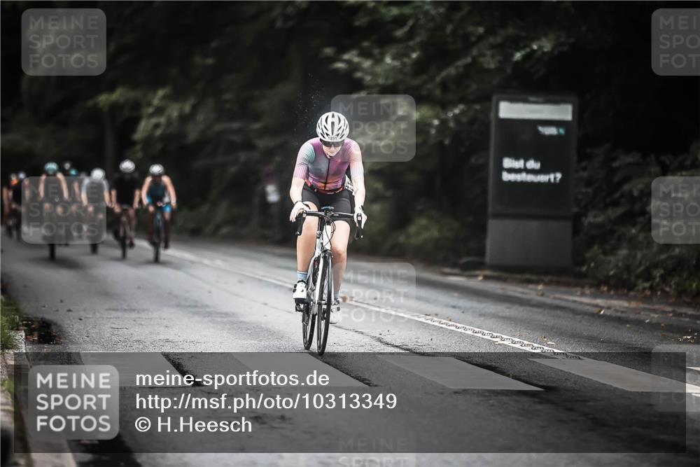 13.09.2026 - Stadtparktriathlon H.Heesch http://msf.ph/oto/10313349 13.09.2026 12:55:11 Radfahren 1076, 1218, 1245, 1251, 1261, 1376 meine-sportfotos.de