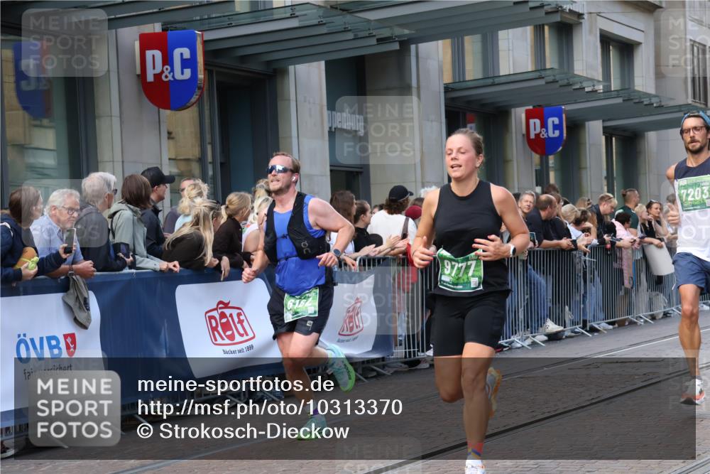 13.09.2026 - 21. swb-Marathon Bremen Strokosch-Dieckow http://msf.ph/oto/10313370 13.09.2026 13:15:20 Ziel 1033, 1445, 2733, 3119, 3346, 3422, 3536, 3689, 3836, 3991, 4212, 4573, 4653, 4663, 5533, 5588, 6162, 6515, 6526, 7203, 7291, 7346, 7992, 9029, 9391, 9475, 9777, 13249, 1664, 2383, 3357, 3717, 3743, 4111, 4382, 4646, 4992, 5003, 5149, 5294, 5298, 5385, 5417, 6011, 6351, 6521, 6717, 6773, 6902, 7190, 7346, 7432, 7497, 7515, 7717, 7730, 8086, 8254, 8255, 9253, 9338, 9363, 9483, 13137, 13139 meine-sportfotos.de
