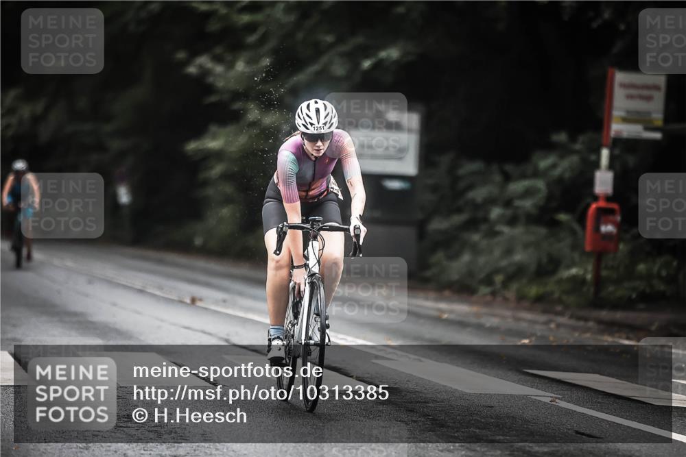 13.09.2026 - Stadtparktriathlon H.Heesch http://msf.ph/oto/10313385 13.09.2026 12:55:12 Radfahren 1072, 1076, 1218, 1251, 1376, 1405 meine-sportfotos.de