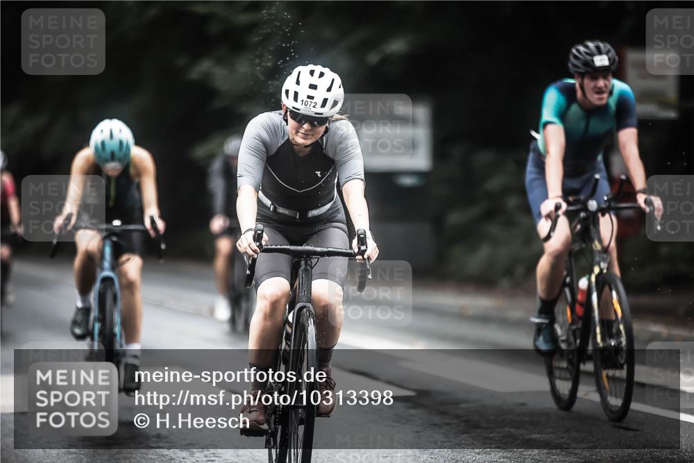 13.09.2026 - Stadtparktriathlon H.Heesch http://msf.ph/oto/10313398 13.09.2026 12:55:18 Radfahren 1072, 1076, 1098, 1129, 1218, 1250, 1251, 1269, 1405 meine-sportfotos.de