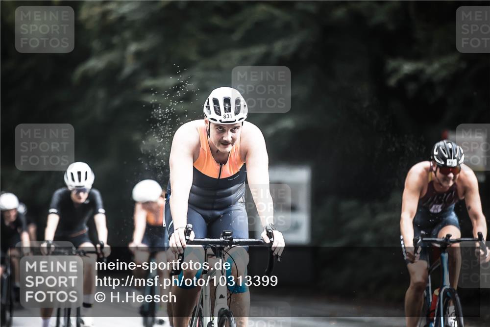 13.09.2026 - Stadtparktriathlon H.Heesch http://msf.ph/oto/10313399 13.09.2026 11:47:44 Radfahren 736, 740, 761, 776, 779, 818, 831, 856, 865, 873, 885, 948 meine-sportfotos.de
