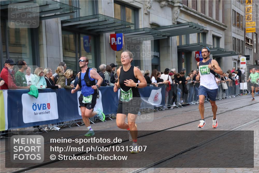13.09.2026 - 21. swb-Marathon Bremen Strokosch-Dieckow http://msf.ph/oto/10313407 13.09.2026 13:15:20 Ziel 1033, 1445, 2733, 3119, 3346, 3422, 3536, 3689, 3836, 3991, 4212, 4573, 4653, 4663, 5533, 5588, 6162, 6515, 6526, 7203, 7291, 7346, 7992, 9029, 9391, 9475, 9777, 13249, 1664, 2383, 3357, 3717, 3743, 4111, 4382, 4646, 4992, 5003, 5149, 5294, 5298, 5385, 5417, 6011, 6351, 6521, 6717, 6773, 6902, 7190, 7346, 7432, 7497, 7515, 7717, 7730, 8086, 8254, 8255, 9253, 9338, 9363, 9483, 13137, 13139 meine-sportfotos.de