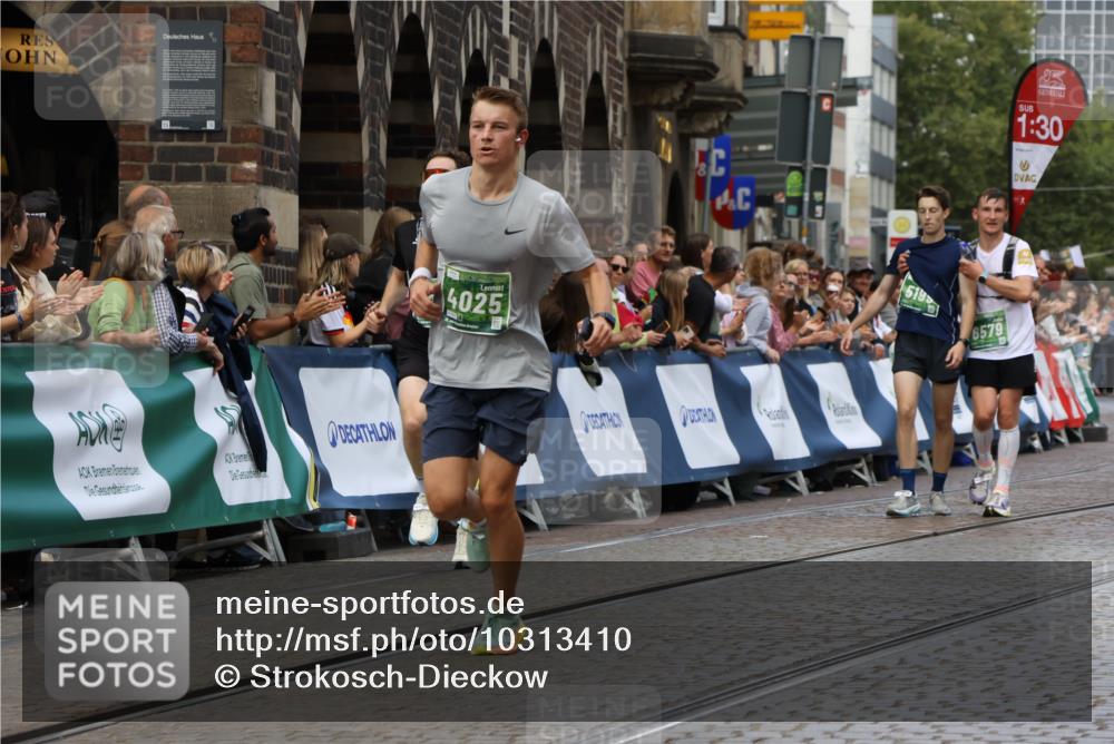 13.09.2026 - 21. swb-Marathon Bremen Strokosch-Dieckow http://msf.ph/oto/10313410 13.09.2026 13:05:15 Ziel 1336, 1712, 2646, 3196, 5674, 6708, 7538, 7814, 8054, 9306, 9495, 9689, 13187, 439, 3365, 5092, 7141, 9273 meine-sportfotos.de