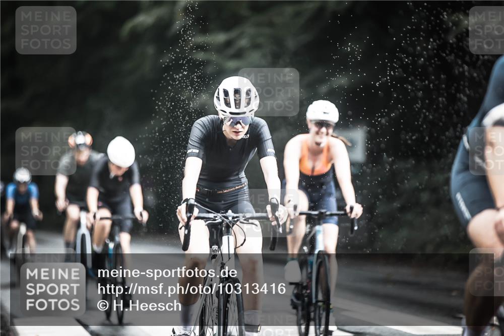 13.09.2026 - Stadtparktriathlon H.Heesch http://msf.ph/oto/10313416 13.09.2026 11:47:45 Radfahren 736, 740, 776, 779, 818, 831, 856, 865, 873, 885, 948 meine-sportfotos.de