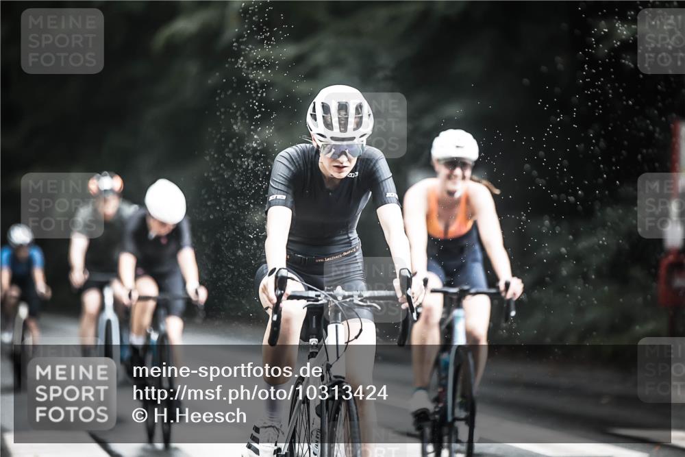 13.09.2026 - Stadtparktriathlon H.Heesch http://msf.ph/oto/10313424 13.09.2026 11:47:45 Radfahren 736, 740, 776, 779, 818, 831, 856, 865, 873, 885, 948 meine-sportfotos.de