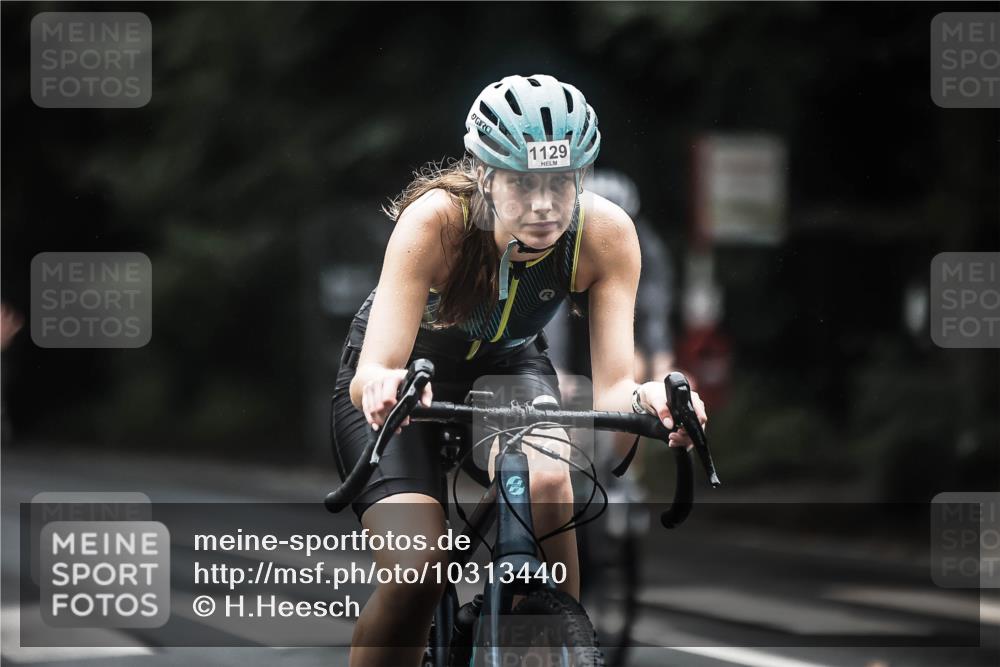 13.09.2026 - Stadtparktriathlon H.Heesch http://msf.ph/oto/10313440 13.09.2026 12:55:20 Radfahren 1072, 1076, 1098, 1129, 1149, 1218, 1250, 1269, 1405 meine-sportfotos.de