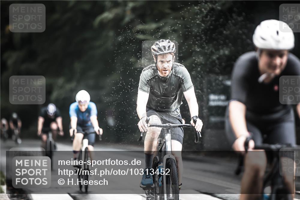 13.09.2026 - Stadtparktriathlon H.Heesch http://msf.ph/oto/10313452 13.09.2026 11:47:47 Radfahren 736, 740, 776, 779, 818, 831, 856, 865, 873, 885, 948 meine-sportfotos.de