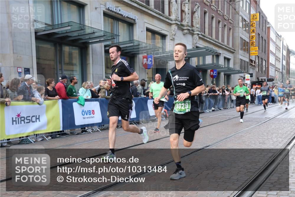 13.09.2026 - 21. swb-Marathon Bremen Strokosch-Dieckow http://msf.ph/oto/10313484 13.09.2026 13:15:24 Ziel 982, 1033, 1445, 2733, 3119, 3346, 3422, 3536, 3689, 3836, 3991, 4212, 4573, 4653, 4663, 5474, 5533, 5588, 6162, 6481, 6515, 7203, 7992, 9029, 9122, 9391, 9475, 9777, 13249, 1664, 3357, 3743, 4111, 4382, 4646, 4663, 4992, 5003, 5149, 5385, 5417, 6011, 6351, 6521, 6526, 6773, 6902, 7291, 7346, 7432, 7497, 7515, 7717, 7730, 8086, 8254, 8255, 9253, 9338, 9363, 9483, 13137, 13139 meine-sportfotos.de