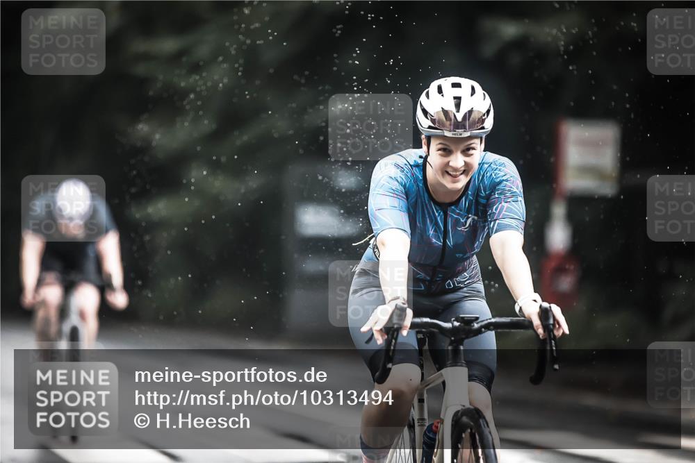 13.09.2026 - Stadtparktriathlon H.Heesch http://msf.ph/oto/10313494 13.09.2026 11:47:48 Radfahren 736, 740, 776, 779, 818, 831, 856, 865, 873, 885, 948 meine-sportfotos.de