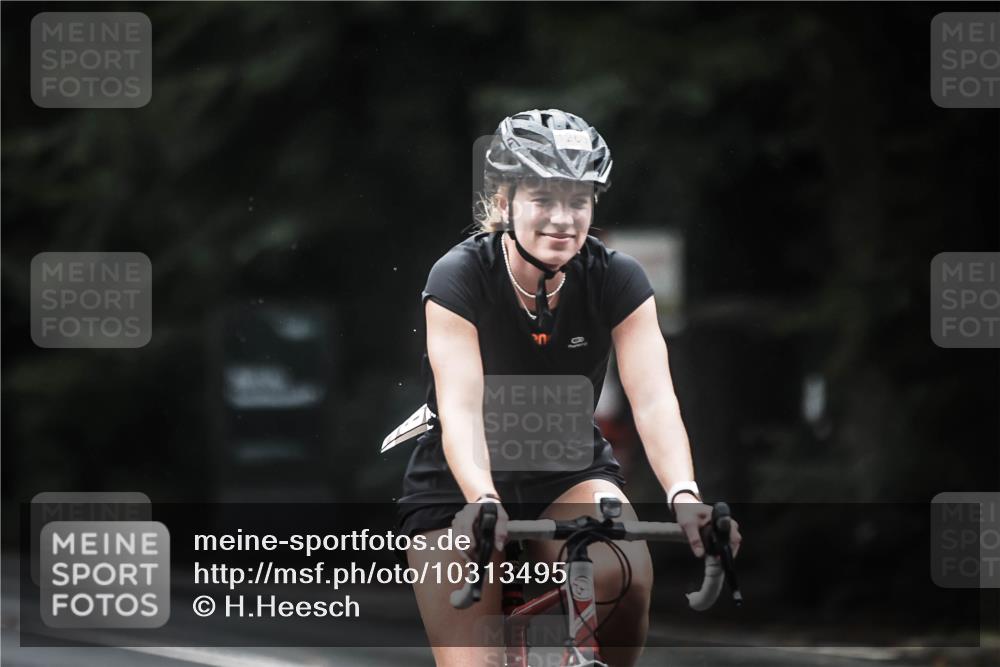 13.09.2026 - Stadtparktriathlon H.Heesch http://msf.ph/oto/10313495 13.09.2026 12:55:23 Radfahren 1072, 1098, 1129, 1149, 1218, 1250, 1269, 1405 meine-sportfotos.de