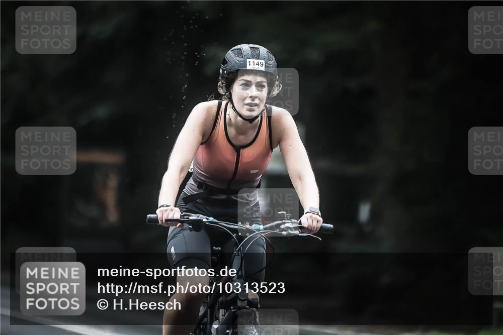 13.09.2026 - Stadtparktriathlon H.Heesch http://msf.ph/oto/10313523 13.09.2026 12:55:27 Radfahren 1098, 1149, 1269 meine-sportfotos.de