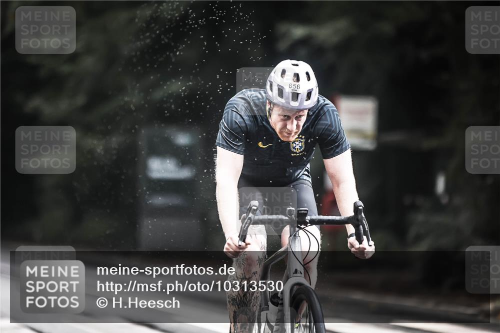13.09.2026 - Stadtparktriathlon H.Heesch http://msf.ph/oto/10313530 13.09.2026 11:47:50 Radfahren 736, 740, 776, 818, 831, 856, 865, 873, 885, 925, 948 meine-sportfotos.de