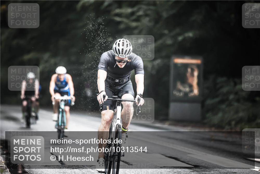 13.09.2026 - Stadtparktriathlon H.Heesch http://msf.ph/oto/10313544 13.09.2026 11:47:55 Radfahren 772, 856, 857, 858, 925 meine-sportfotos.de