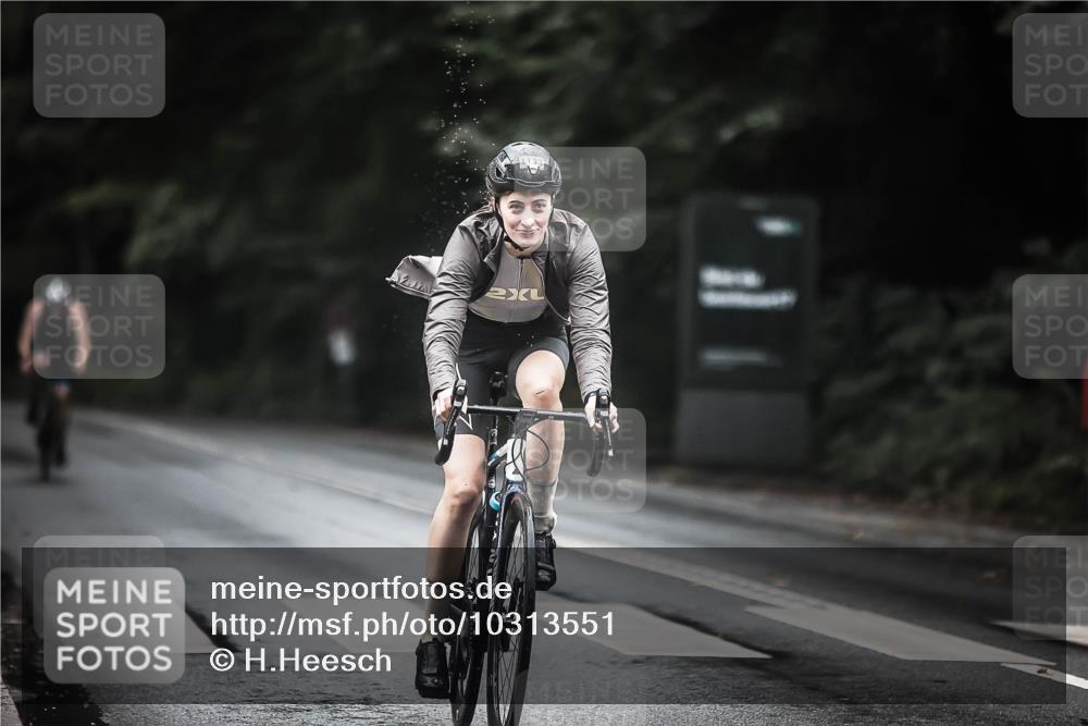 13.09.2026 - Stadtparktriathlon H.Heesch http://msf.ph/oto/10313551 13.09.2026 12:55:35 Radfahren 1133, 1235 meine-sportfotos.de