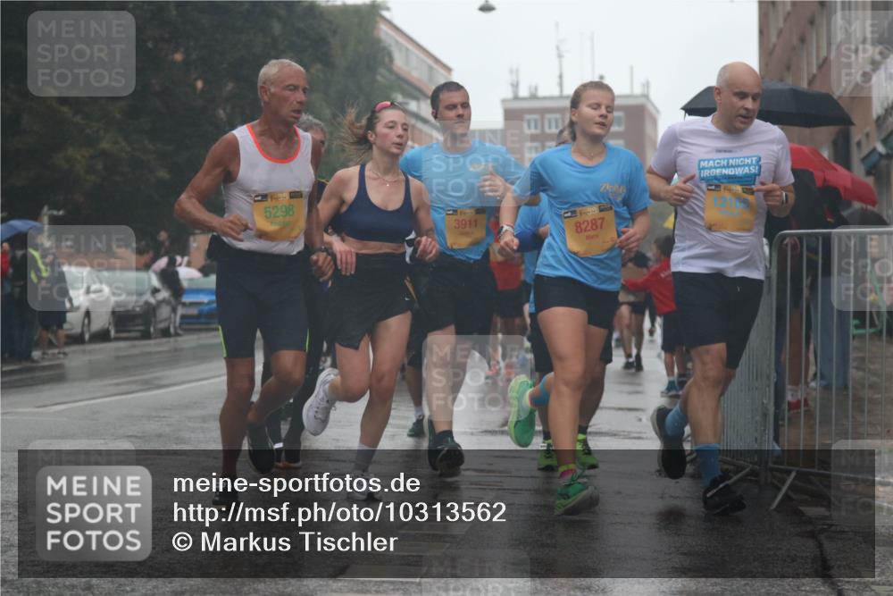 13.09.2026 - Kiel Lauf Markus Tischler http://msf.ph/oto/10313562 13.09.2026 10:41:03 Fleethörn 4, 38, 5298, 3911, 39, 8287, 11, 39 meine-sportfotos.de