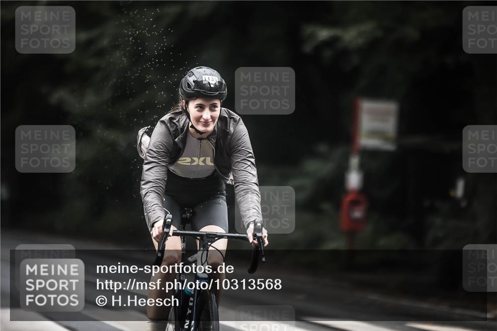 13.09.2026 - Stadtparktriathlon H.Heesch http://msf.ph/oto/10313568 13.09.2026 12:55:36 Radfahren 1133, 1235 meine-sportfotos.de