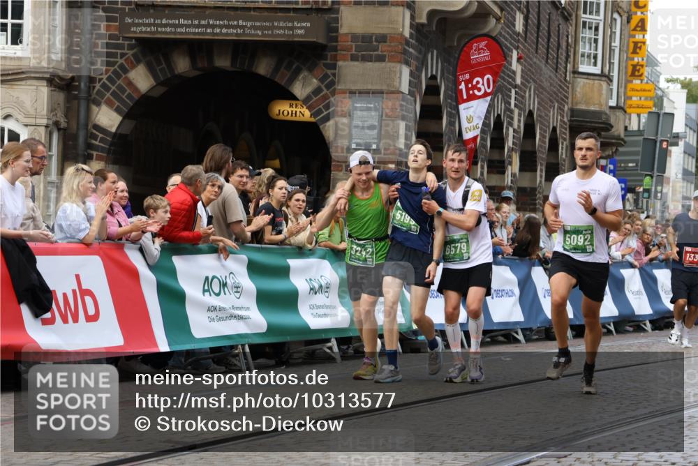 13.09.2026 - 21. swb-Marathon Bremen Strokosch-Dieckow http://msf.ph/oto/10313577 13.09.2026 13:05:24 Ziel 1336, 1822, 2297, 3196, 4729, 6708, 7102, 9495, 1301, 1562, 3242, 3271, 5199, 5725, 6579, 7141 meine-sportfotos.de