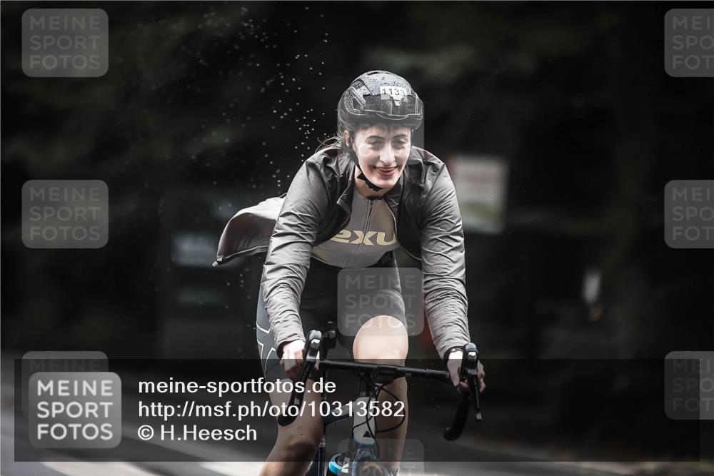 13.09.2026 - Stadtparktriathlon H.Heesch http://msf.ph/oto/10313582 13.09.2026 12:55:36 Radfahren 1133, 1235 meine-sportfotos.de