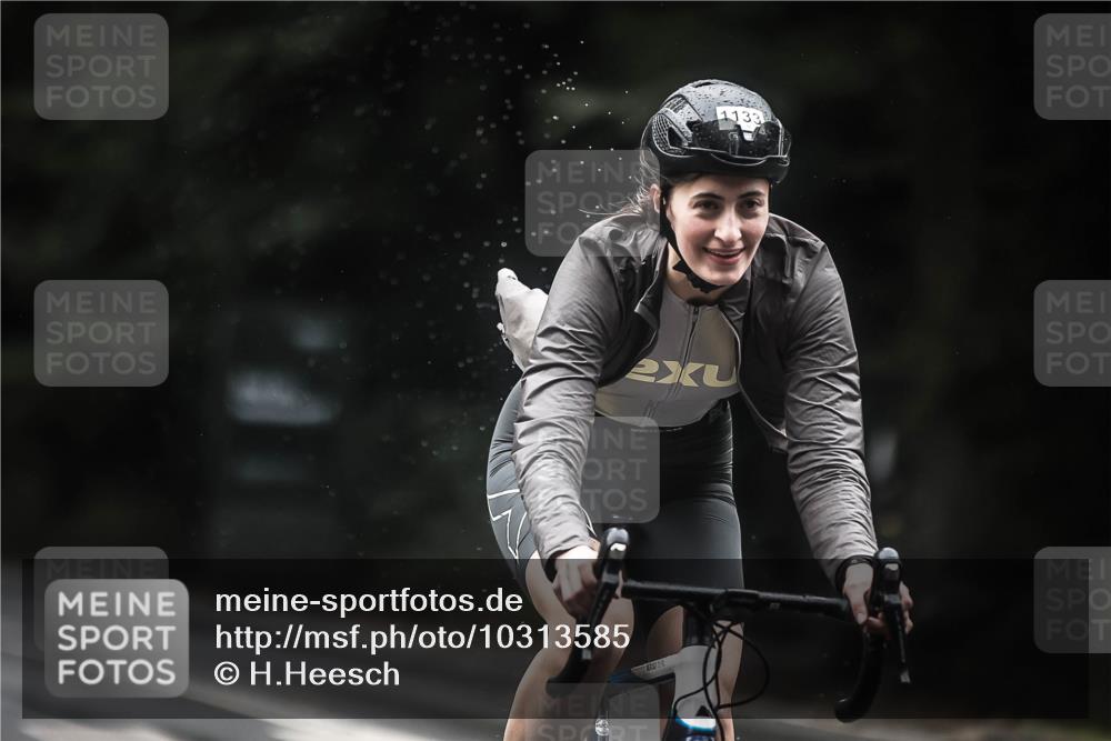 13.09.2026 - Stadtparktriathlon H.Heesch http://msf.ph/oto/10313585 13.09.2026 12:55:36 Radfahren 1133, 1235 meine-sportfotos.de