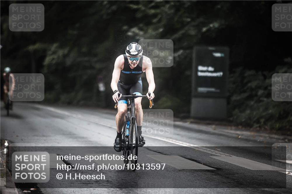 13.09.2026 - Stadtparktriathlon H.Heesch http://msf.ph/oto/10313597 13.09.2026 12:55:38 Radfahren 1133, 1235 meine-sportfotos.de