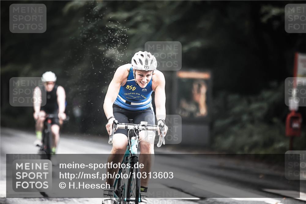 13.09.2026 - Stadtparktriathlon H.Heesch http://msf.ph/oto/10313603 13.09.2026 11:47:57 Radfahren 772, 857, 858, 925 meine-sportfotos.de