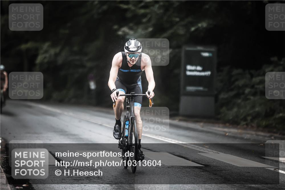 13.09.2026 - Stadtparktriathlon H.Heesch http://msf.ph/oto/10313604 13.09.2026 12:55:38 Radfahren 1133, 1235 meine-sportfotos.de