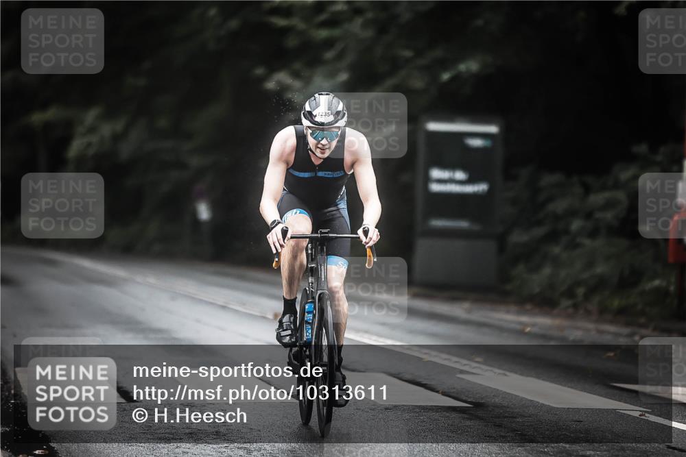 13.09.2026 - Stadtparktriathlon H.Heesch http://msf.ph/oto/10313611 13.09.2026 12:55:38 Radfahren 1133, 1235 meine-sportfotos.de