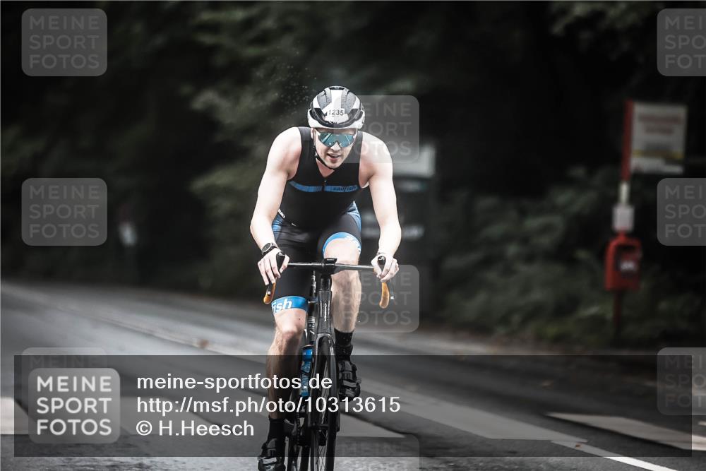 13.09.2026 - Stadtparktriathlon H.Heesch http://msf.ph/oto/10313615 13.09.2026 12:55:39 Radfahren 1133, 1152, 1235 meine-sportfotos.de