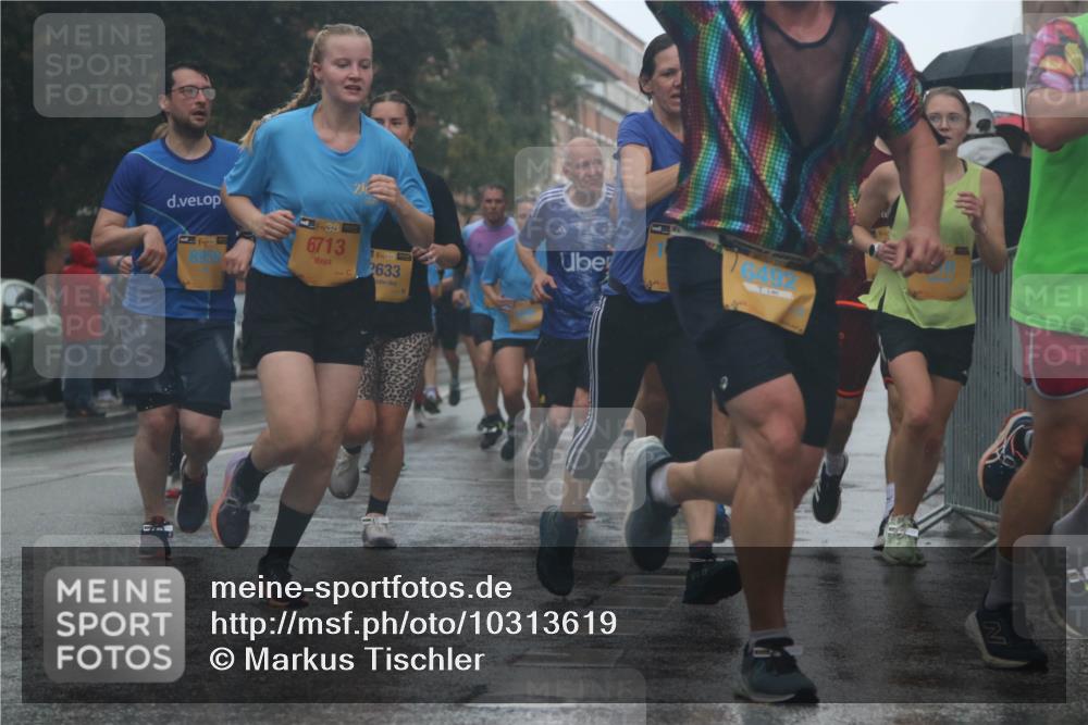 13.09.2026 - Kiel Lauf Markus Tischler http://msf.ph/oto/10313619 13.09.2026 10:41:10 Fleethörn 38, 6713, 8959, 3, 39, 2633, 6492 meine-sportfotos.de