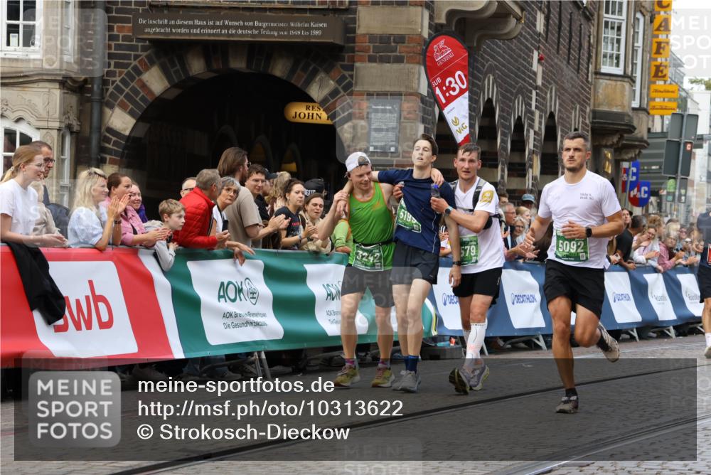 13.09.2026 - 21. swb-Marathon Bremen Strokosch-Dieckow http://msf.ph/oto/10313622 13.09.2026 13:05:24 Ziel 1336, 1822, 2297, 3196, 4729, 6708, 7102, 9495, 1301, 1562, 3242, 3271, 5199, 5725, 6579, 7141 meine-sportfotos.de