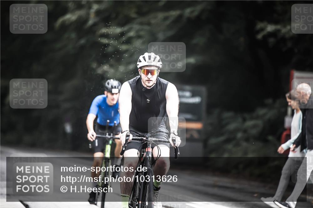 13.09.2026 - Stadtparktriathlon H.Heesch http://msf.ph/oto/10313626 13.09.2026 11:47:59 Radfahren 772, 857, 858, 925 meine-sportfotos.de