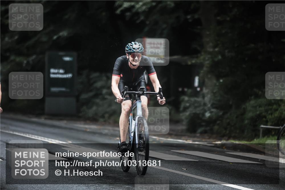 13.09.2026 - Stadtparktriathlon H.Heesch http://msf.ph/oto/10313681 13.09.2026 12:56:04 Radfahren 1200, 1234, 1291, 1297 meine-sportfotos.de