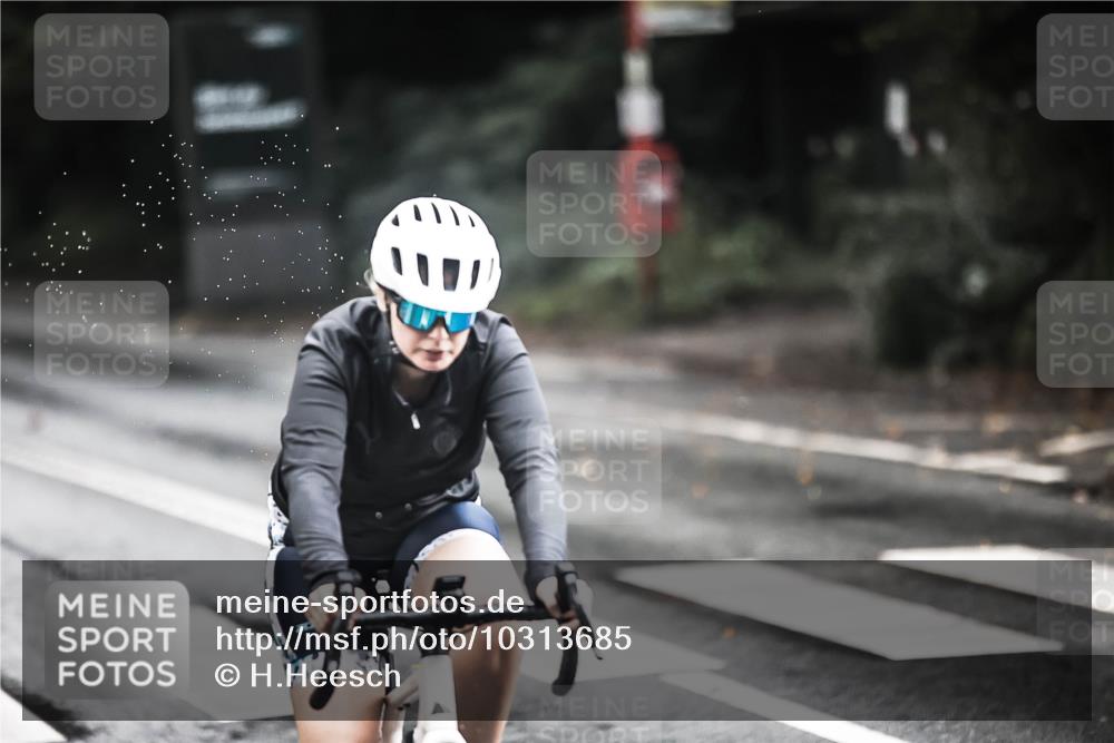 13.09.2026 - Stadtparktriathlon H.Heesch http://msf.ph/oto/10313685 13.09.2026 11:48:16 Radfahren 739, 781 meine-sportfotos.de