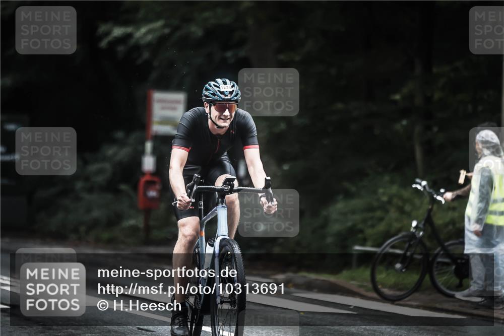 13.09.2026 - Stadtparktriathlon H.Heesch http://msf.ph/oto/10313691 13.09.2026 12:56:04 Radfahren 1200, 1234, 1291, 1297 meine-sportfotos.de