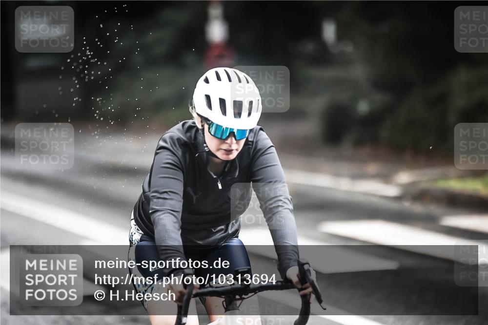 13.09.2026 - Stadtparktriathlon H.Heesch http://msf.ph/oto/10313694 13.09.2026 11:48:16 Radfahren 739, 781 meine-sportfotos.de
