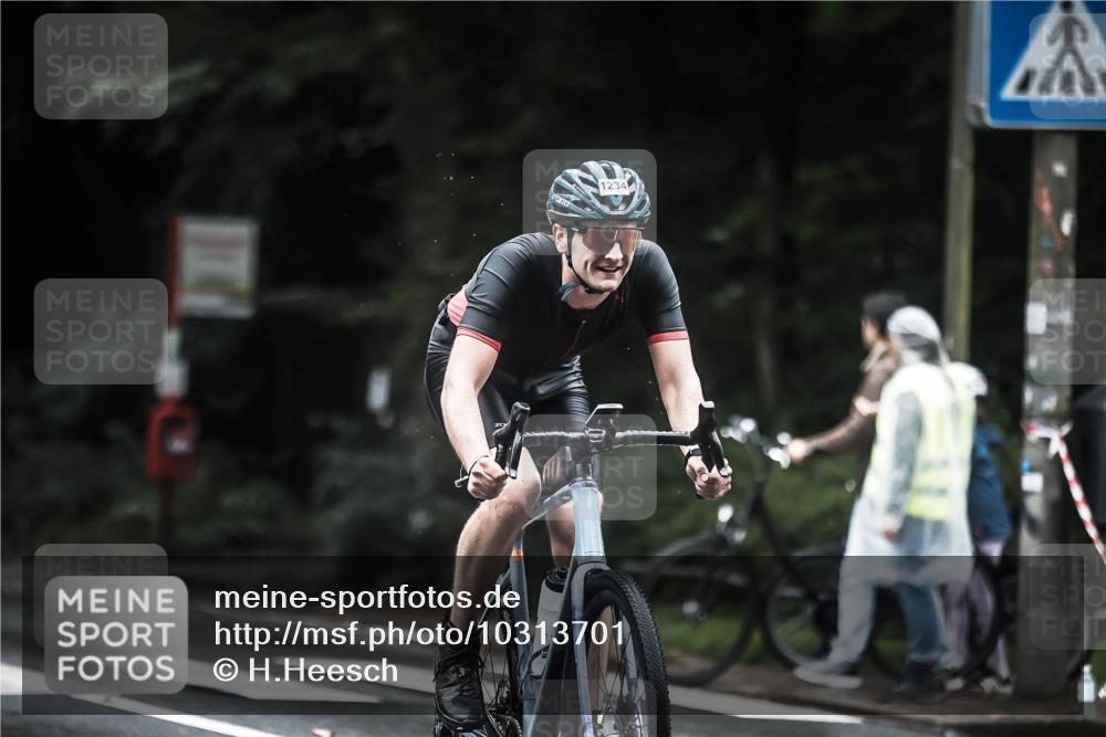 13.09.2026 - Stadtparktriathlon H.Heesch http://msf.ph/oto/10313701 13.09.2026 12:56:05 Radfahren 1200, 1234, 1291, 1297 meine-sportfotos.de