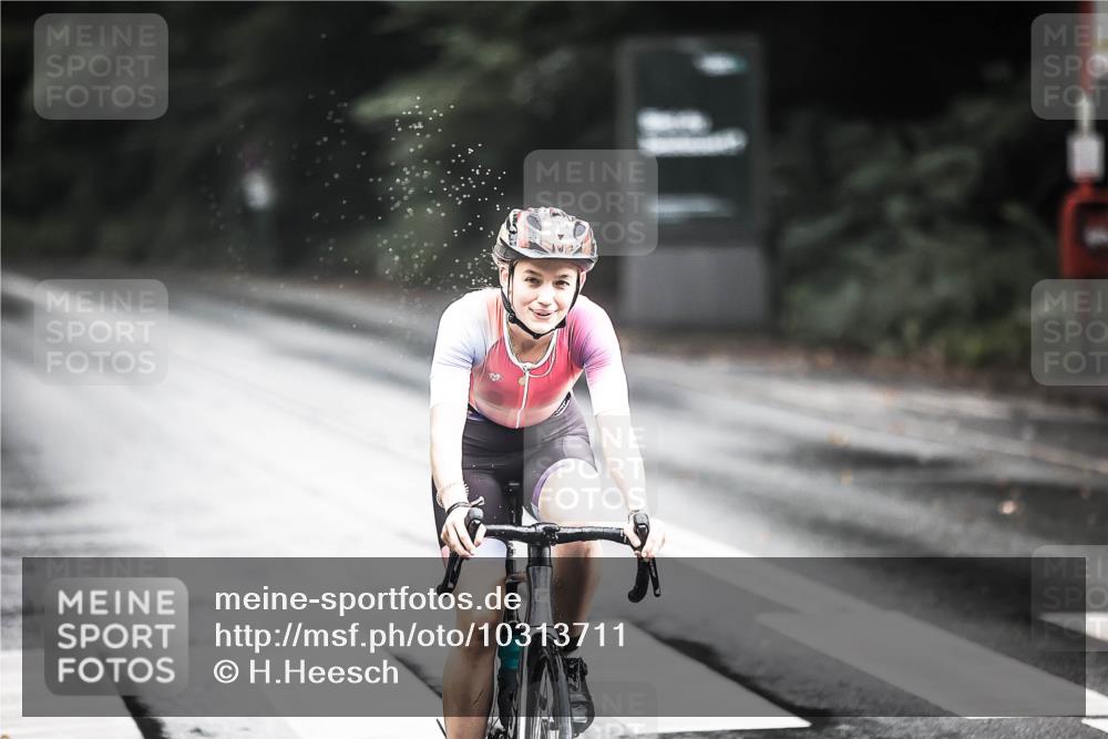 13.09.2026 - Stadtparktriathlon H.Heesch http://msf.ph/oto/10313711 13.09.2026 11:48:18 Radfahren 739, 781, 891, 897 meine-sportfotos.de