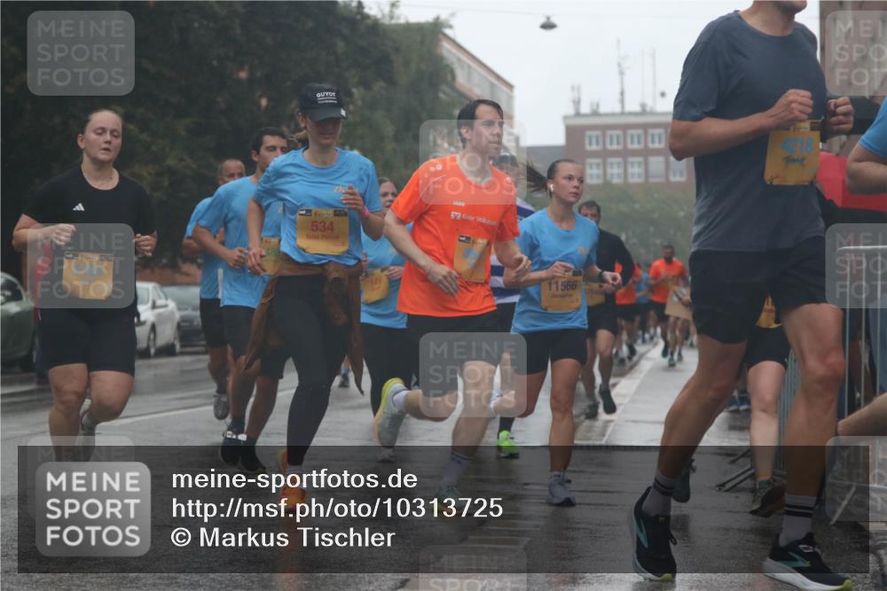 13.09.2026 - Kiel Lauf Markus Tischler http://msf.ph/oto/10313725 13.09.2026 10:41:22 Fleethörn 1, 39, 39, 534, 11566, 4218 meine-sportfotos.de