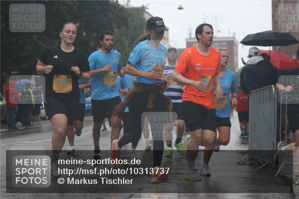 13.09.2026 - Kiel Lauf Markus Tischler http://msf.ph/oto/10313737 13.09.2026 10:41:22 Fleethörn 38, 1121, 9483, 1966 meine-sportfotos.de